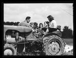 Farm Femmes Tractor