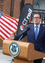 Governor Malloy Opens New Station in Berlin