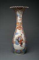 Physical object: Japanese vase (as seen in photos of Barnum's homes)